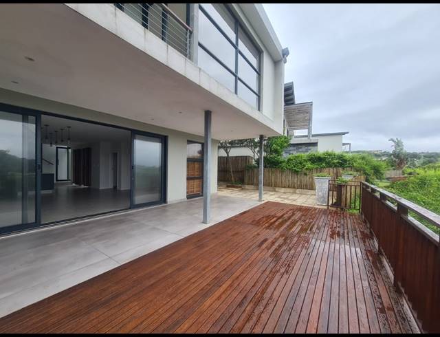3 BEDROOM TOWNHOUSE FOR SALE IN SIMBITHI ECO ESTATE
